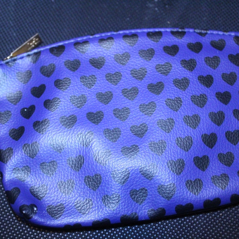 Blue Heart Ipsy Bag (COMES WITH FREE FACEMASK)